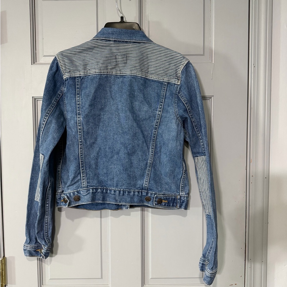 GAP 1969 (brand) Blue Denim Jacket with Cream Label - Picture 4 of 6